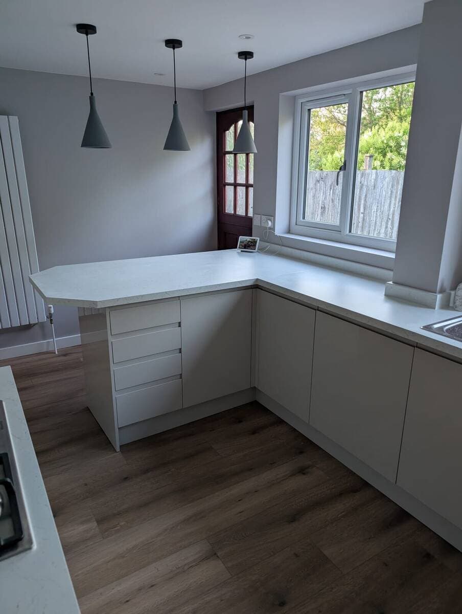 Kitchen refurbishment vertical detail by G R Plumbing